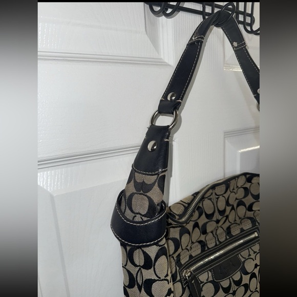 Coach Signature Logo Large Shoulder Bag Gray/Black Pre-Owned Good Condition - Picture 4 of 8